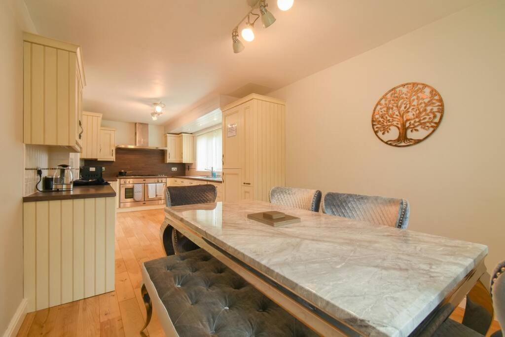 Luxurious & Tranquil Riverside Getaway Great Harwood Εξωτερικό φωτογραφία