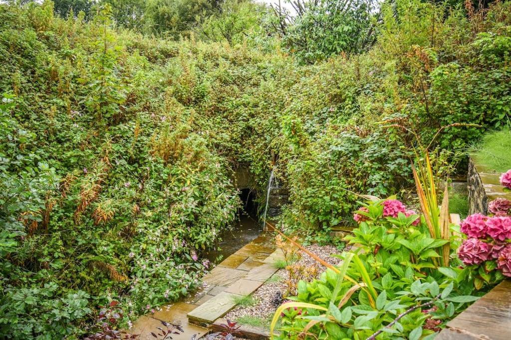 Luxurious & Tranquil Riverside Getaway Great Harwood Εξωτερικό φωτογραφία
